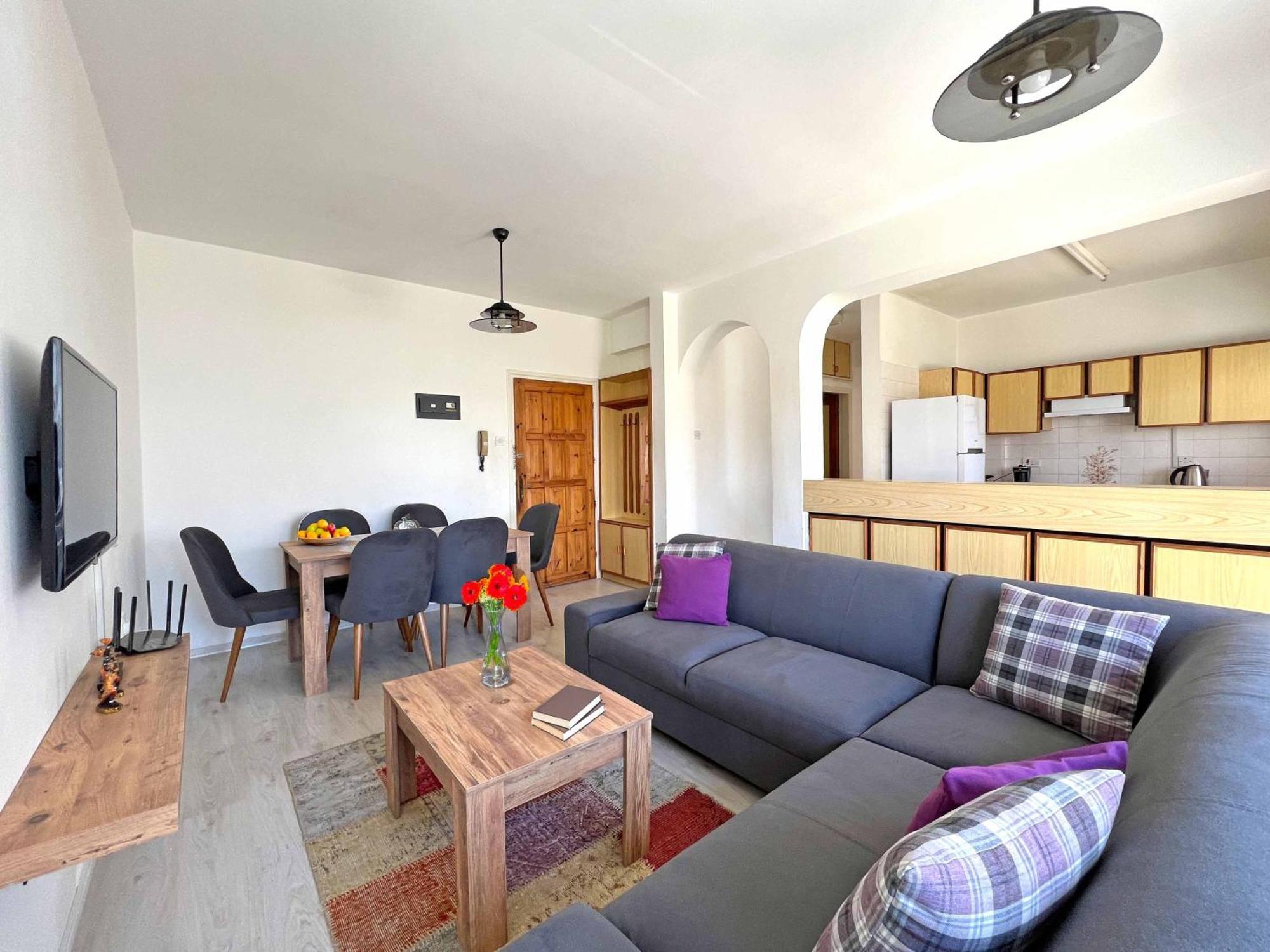 Central 2 Bed Sea View Apartment In Kyrenia Kyrenia  Ngoại thất bức ảnh