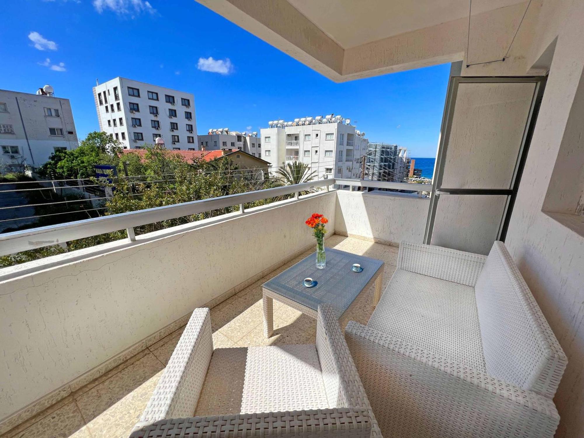 Central 2 Bed Sea View Apartment In Kyrenia Kyrenia  Ngoại thất bức ảnh