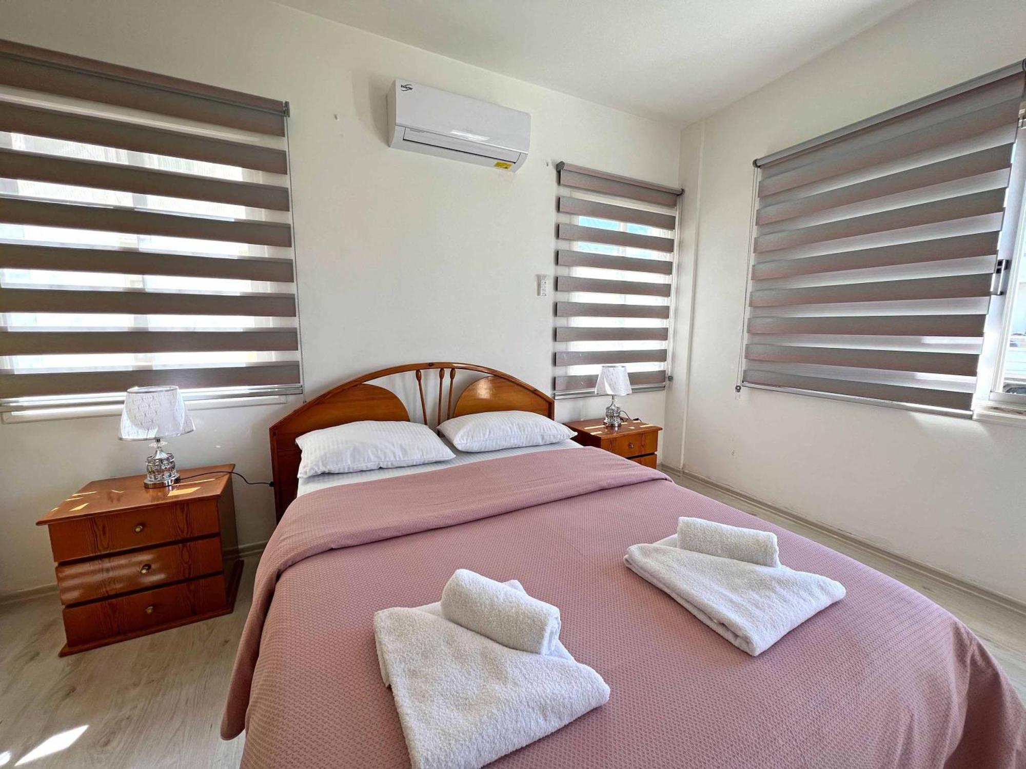 Central 2 Bed Sea View Apartment In Kyrenia Kyrenia  Ngoại thất bức ảnh